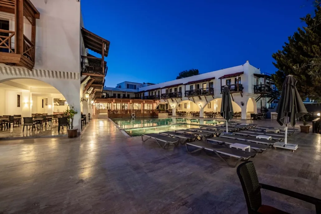 Costa Bitezhan Hotel