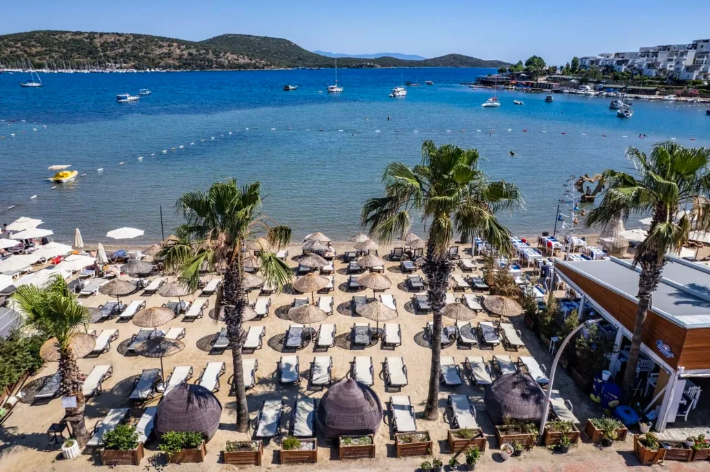Bitez sahili ve Costa Bitezhan plajı